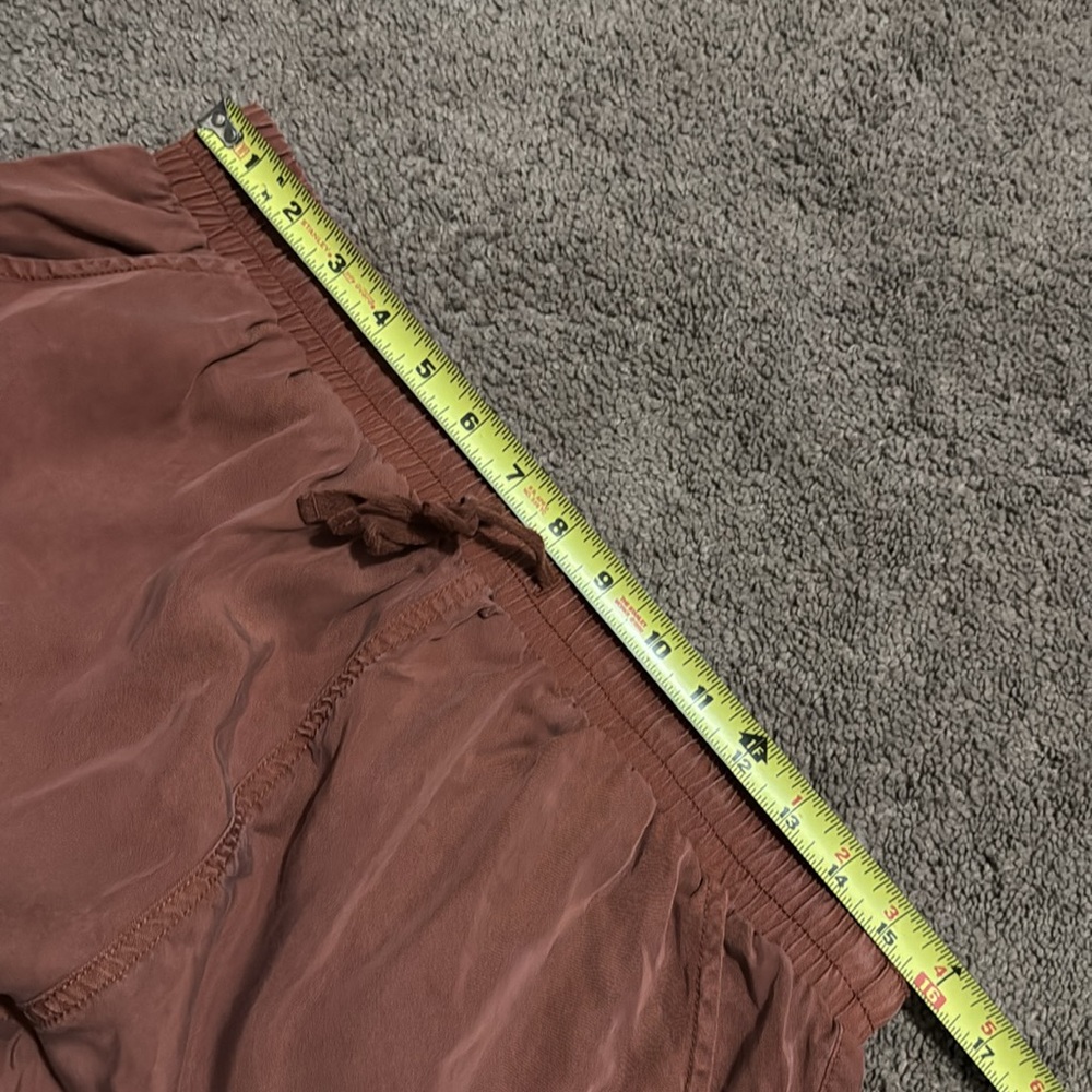 Universal Thread Lyocell Pull On Shorts-Sz M-Rusty Brick Color-Pockets-EUC - Picture 10 of 13